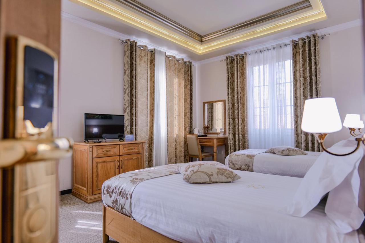 Hotel Boka Tirana Exterior foto